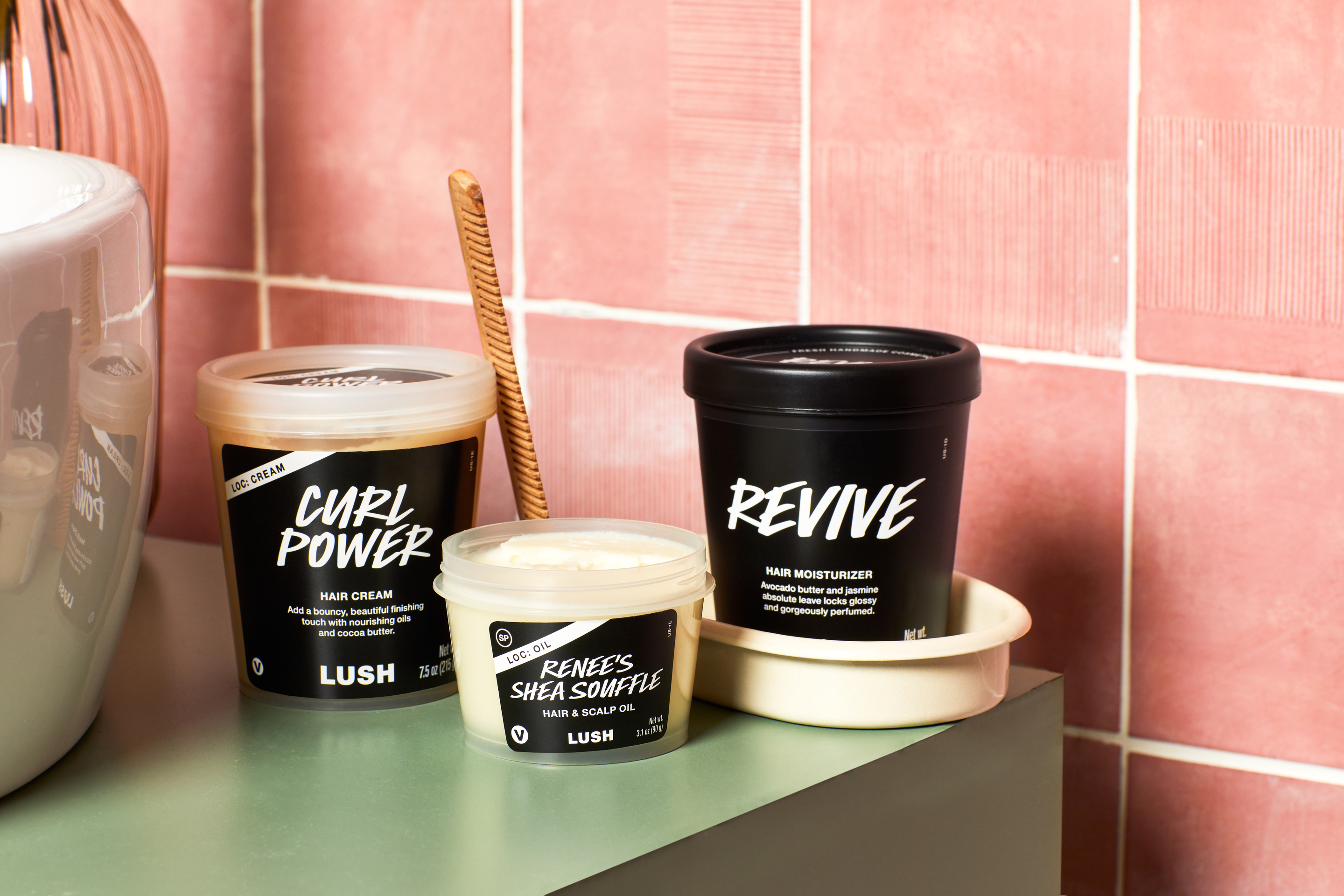 柔らかく艶を与えるヘアケア | LUSH